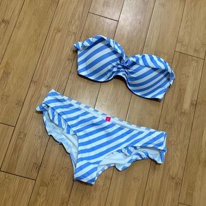 Victorias Secret Two piece swimsuit size small, 34c top.